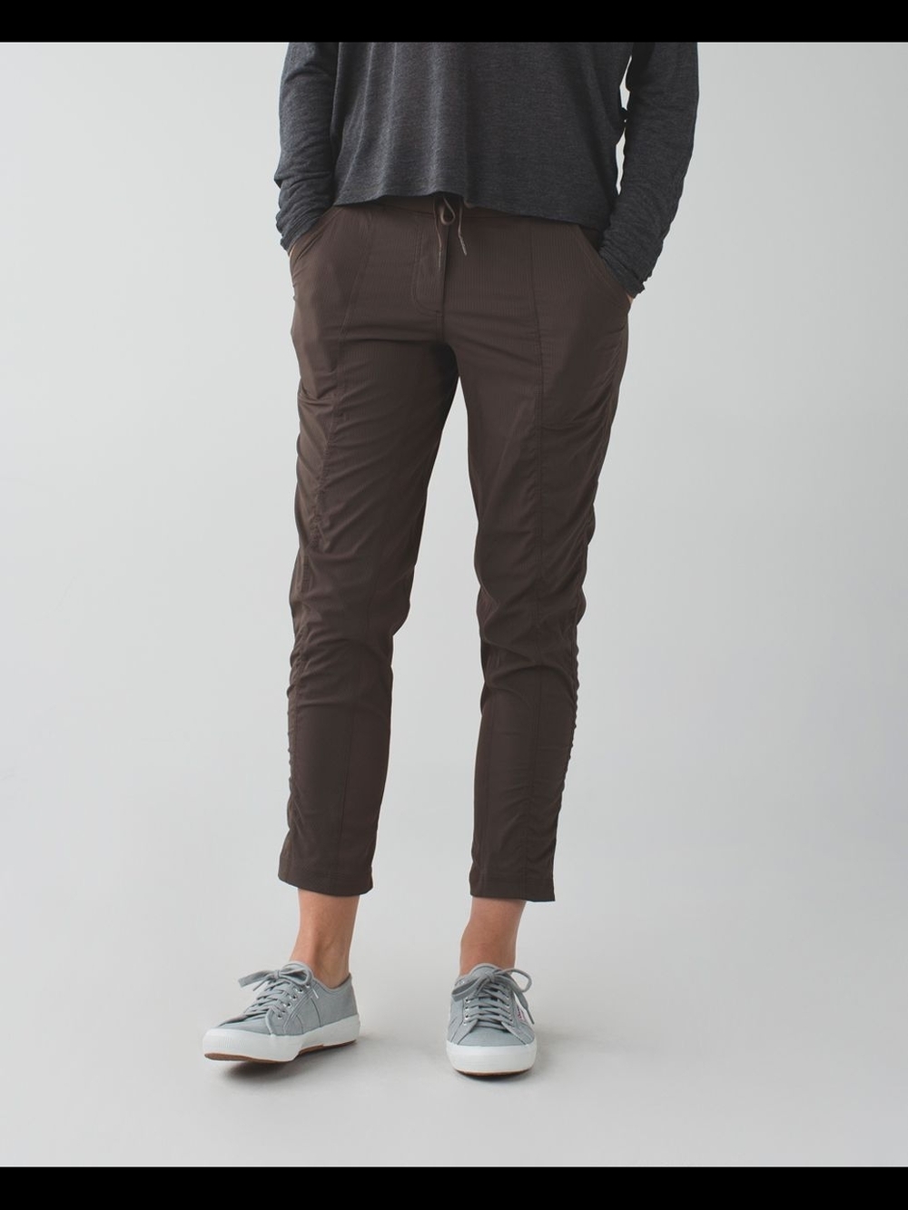 Lululemon Women's Versatile Ankle Pants - Dark Brown -Size 6 (Fits like an 8/Me)